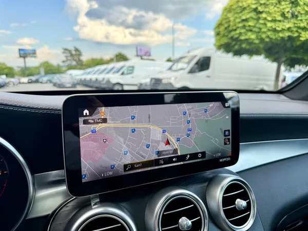 Mercedes-Benz GLC 220 d 4MATIC - foto 37