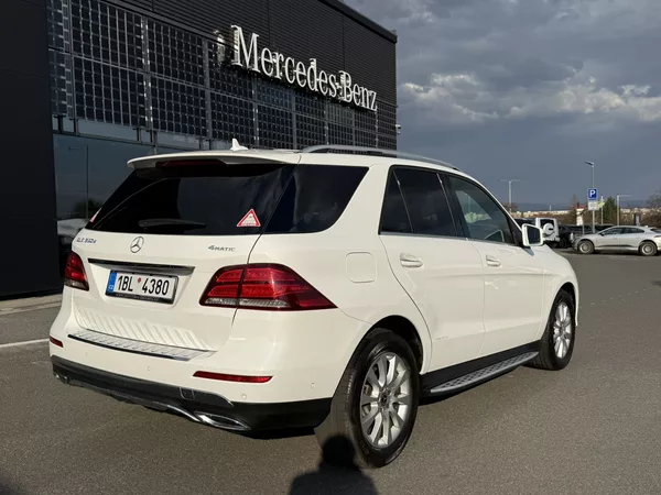 Mercedes-Benz GLE 350 d 4MATIC SUV - foto 8