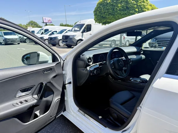 Mercedes-Benz Třídy A 180 d - foto 12