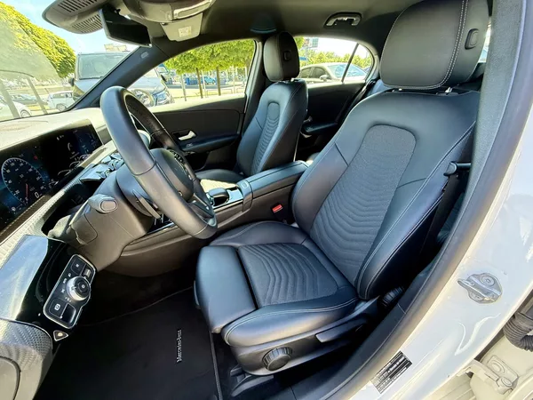 Mercedes-Benz Třídy A 180 d - foto 14