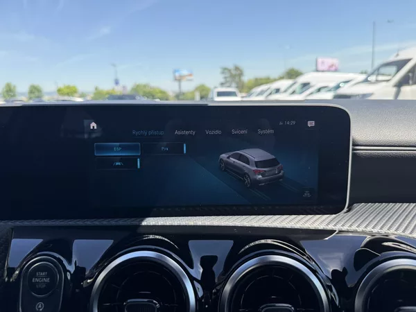 Mercedes-Benz Třídy A 180 d - foto 22