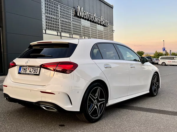 Mercedes-Benz Třídy A 180 - foto 12