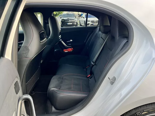Mercedes-Benz Třídy A 180 - foto 17