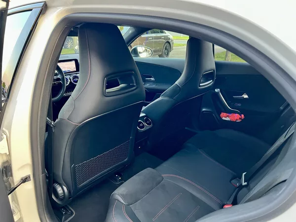 Mercedes-Benz Třídy A 180 - foto 18
