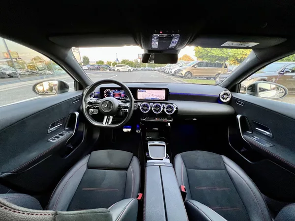 Mercedes-Benz Třídy A 180 - foto 20