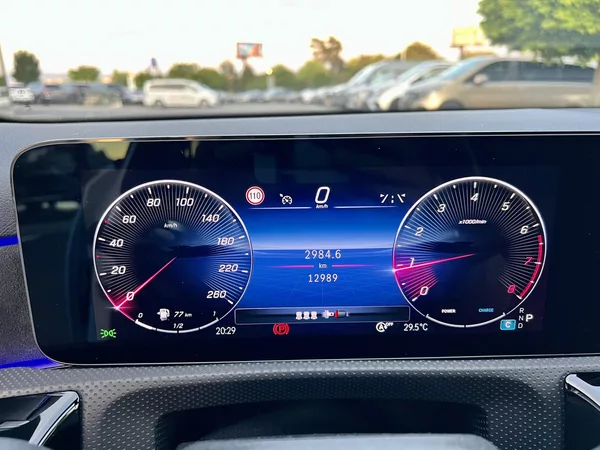 Mercedes-Benz Třídy A 180 - foto 30