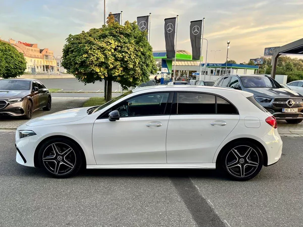 Mercedes-Benz Třídy A 180 - foto 7