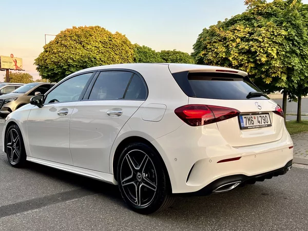 Mercedes-Benz Třídy A 180 - foto 8