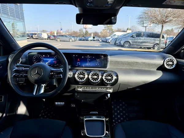 Mercedes-Benz Třídy A 180 sedan - FACELIFT - foto 17