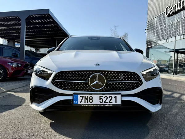 Mercedes-Benz Třídy A 180 sedan - FACELIFT - foto 3