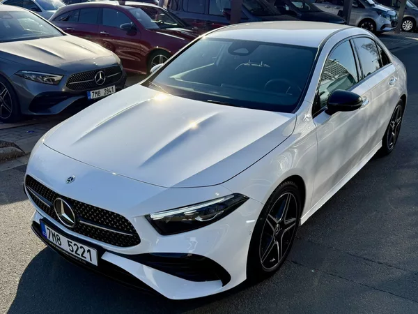 Mercedes-Benz Třídy A 180 sedan - FACELIFT - foto 38