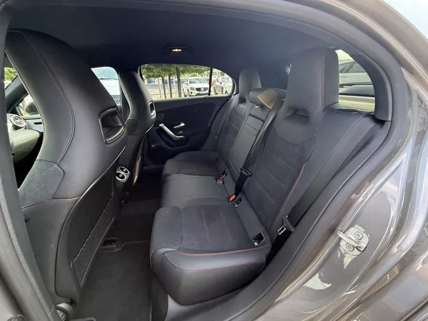 Mercedes-Benz Třídy A 200 - foto 13