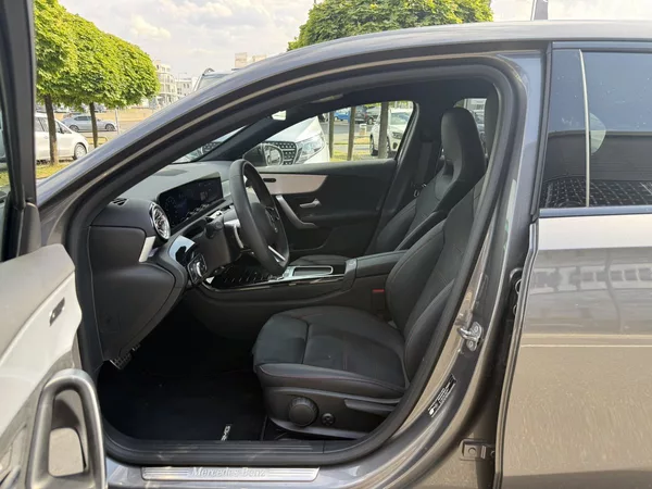 Mercedes-Benz Třídy A 200 - foto 19