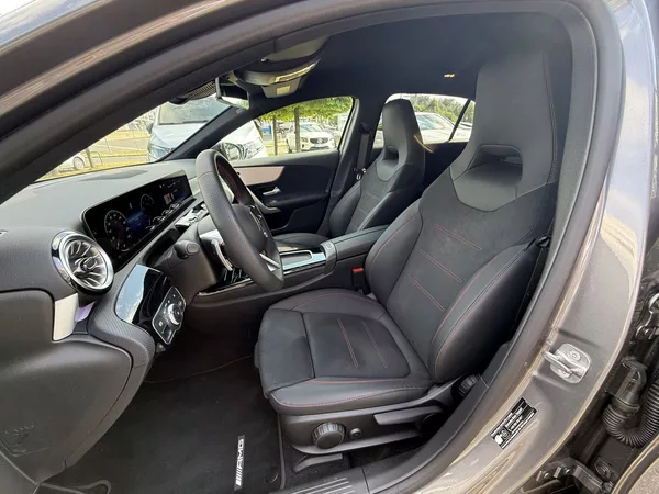 Mercedes-Benz Třídy A 200 - foto 20