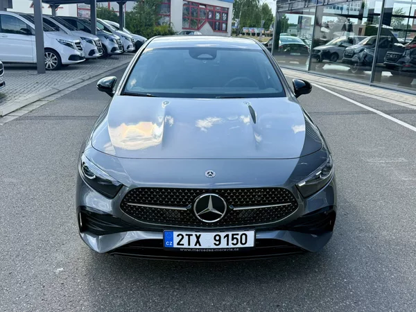 Mercedes-Benz Třídy A 200 - foto 3