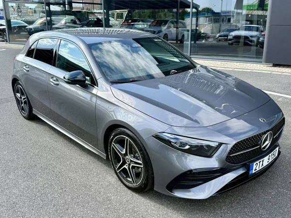 Mercedes-Benz Třídy A 200 - foto 36