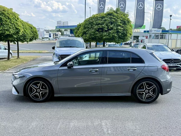 Mercedes-Benz Třídy A 200 - foto 5