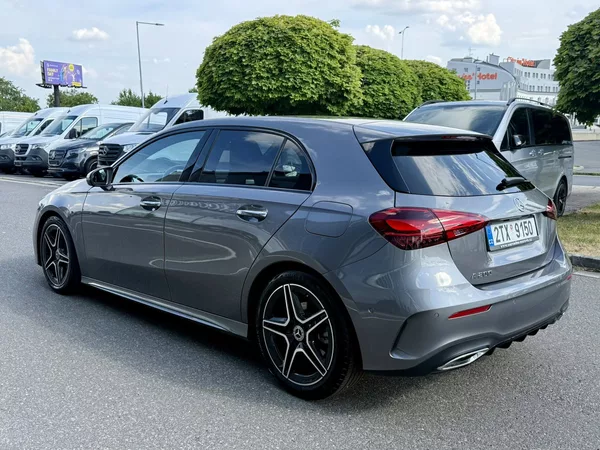 Mercedes-Benz Třídy A 200 - foto 6