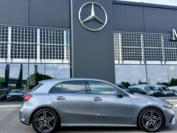 Mercedes-Benz Třídy A 200 - foto 9