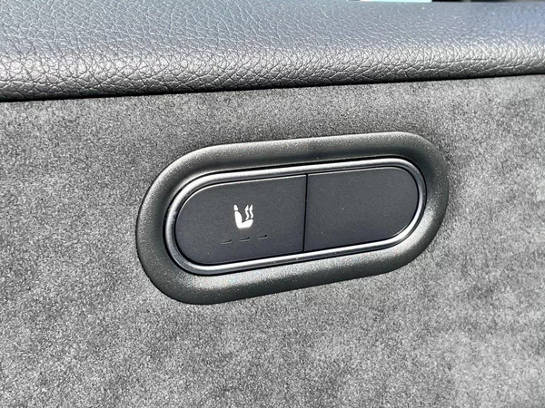 Mercedes-Benz Třídy A 180 Linie AMG - foto 18