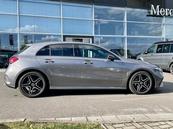 Mercedes-Benz Třídy A 180 Linie AMG - foto 2