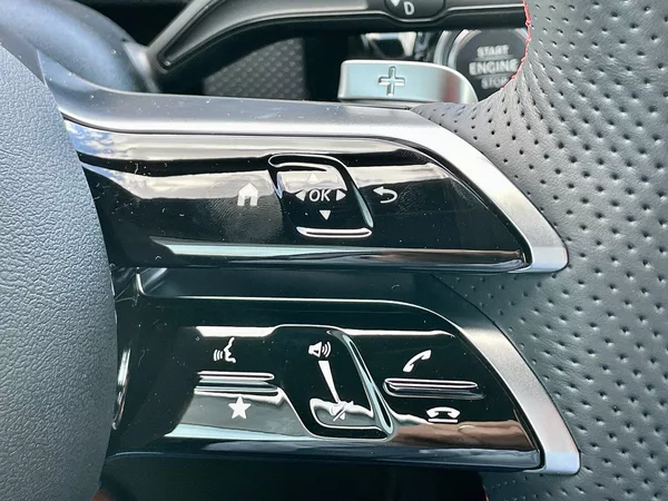 Mercedes-Benz Třídy A 180 Linie AMG - foto 20