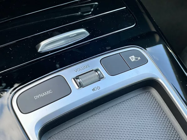 Mercedes-Benz Třídy A 180 Linie AMG - foto 22