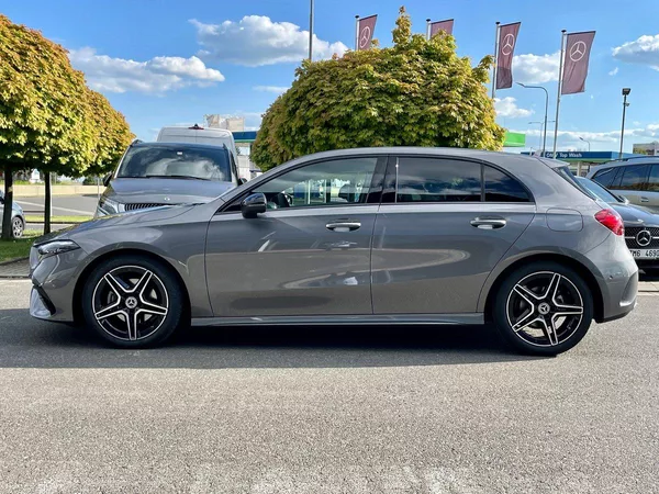 Mercedes-Benz Třídy A 180 Linie AMG - foto 6