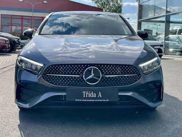 Mercedes-Benz Třídy A 180 Linie AMG - foto 8