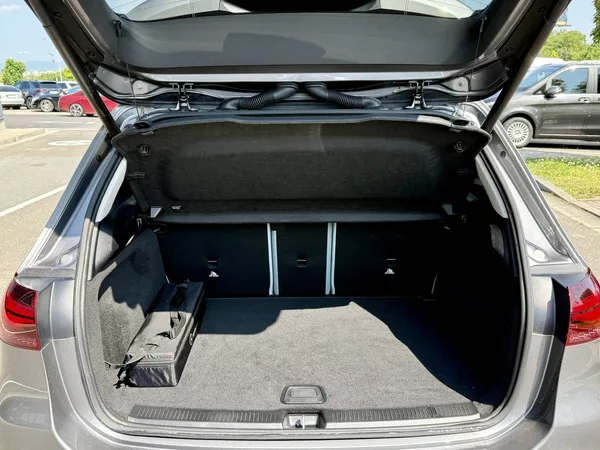 Mercedes-Benz Třídy B 180 d linie Progressive - foto 11