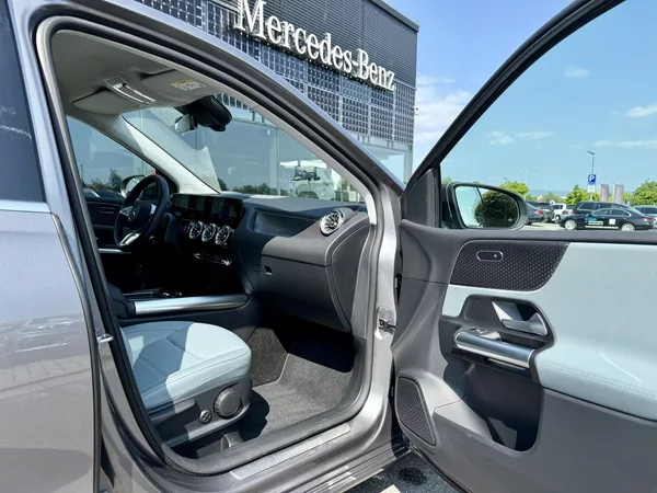 Mercedes-Benz Třídy B 180 d linie Progressive - foto 36