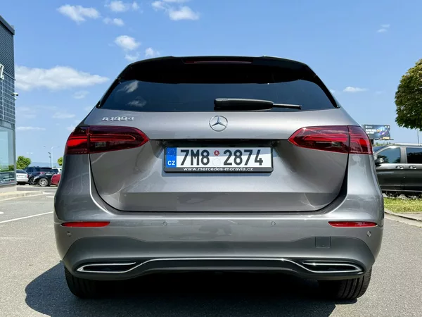 Mercedes-Benz Třídy B 180 d linie Progressive - foto 7