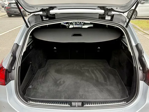 Mercedes-Benz Třídy C 220 d 4MATIC kombi - foto 10