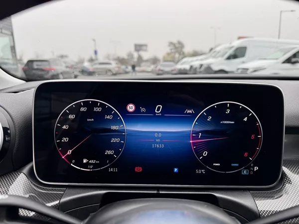 Mercedes-Benz Třídy C 220 d 4MATIC kombi - foto 19