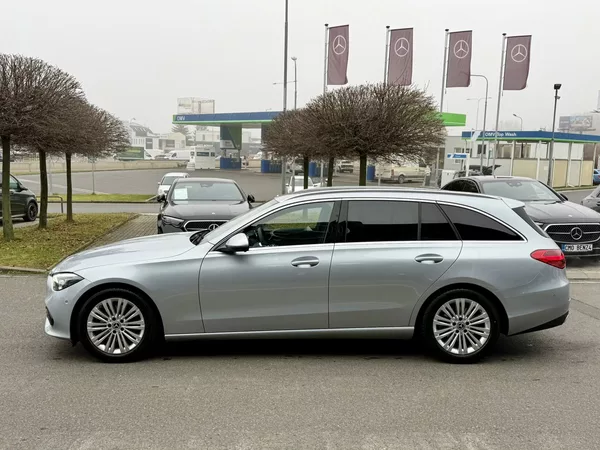 Mercedes-Benz Třídy C 220 d 4MATIC kombi - foto 5