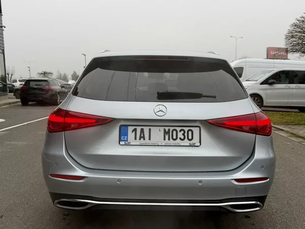 Mercedes-Benz Třídy C 220 d 4MATIC kombi - foto 7