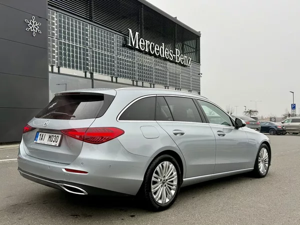 Mercedes-Benz Třídy C 220 d 4MATIC kombi - foto 8