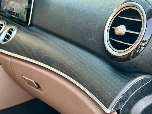 Mercedes-Benz Třídy E 300 de 4MATIC AMG linie - foto 24