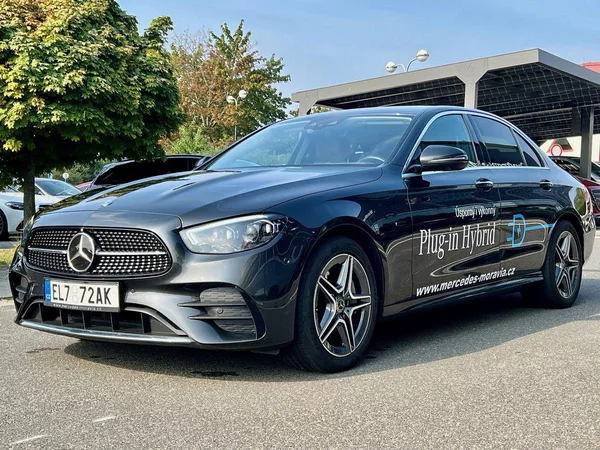 Mercedes-Benz Třídy E 300 de 4MATIC AMG linie - foto 7