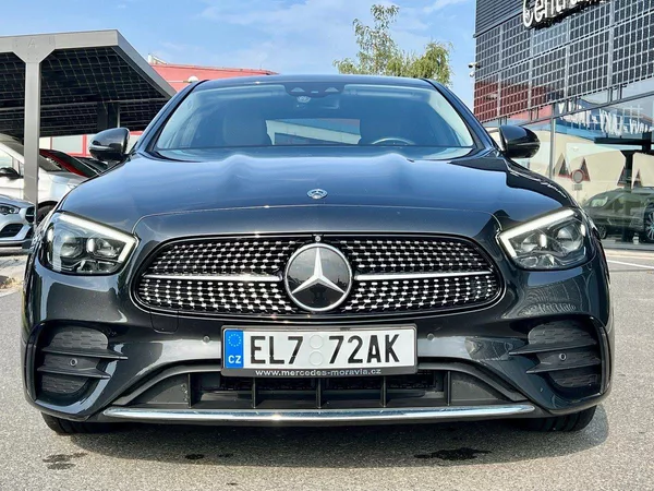 Mercedes-Benz Třídy E 300 de 4MATIC AMG linie - foto 8