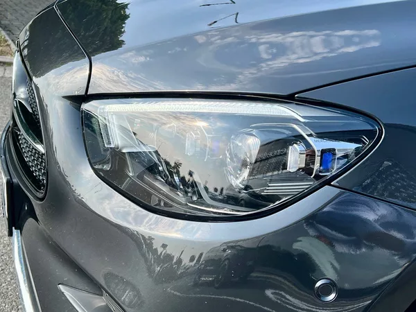 Mercedes-Benz Třídy E 300 de 4MATIC AMG linie - foto 9