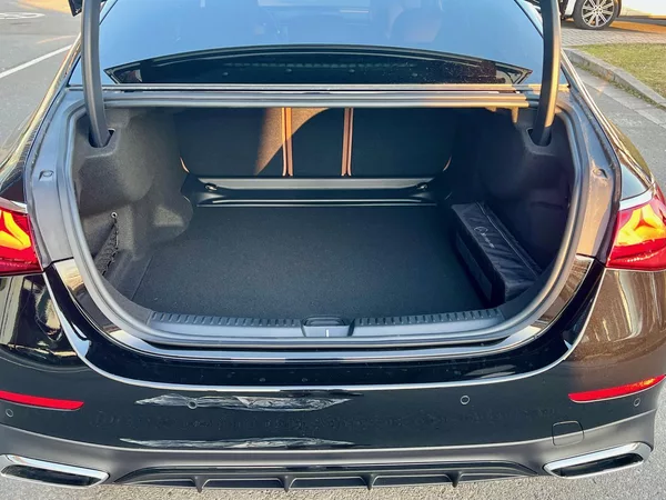 Mercedes-Benz Třídy E 220 d 4MATIC Linie AMG - foto 10