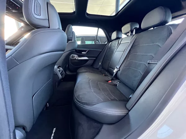 Mercedes-Benz Třídy E 300 de 4MATIC kombi s EQ - foto 17