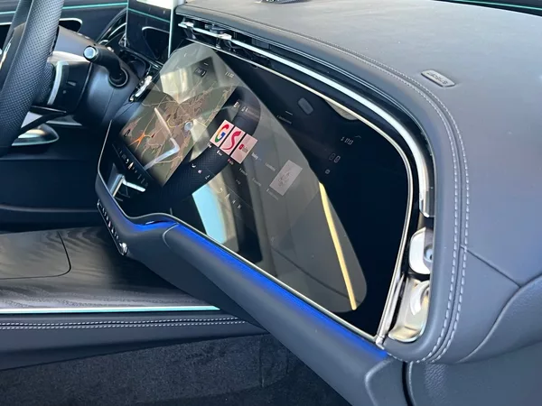 Mercedes-Benz Třídy E 300 de 4MATIC kombi s EQ - foto 22