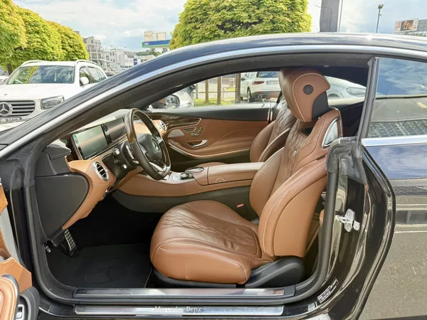 Mercedes-Benz Třídy S 500 4MATIC kupé - foto 13
