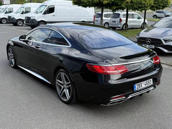 Mercedes-Benz Třídy S 500 4MATIC kupé - foto 47