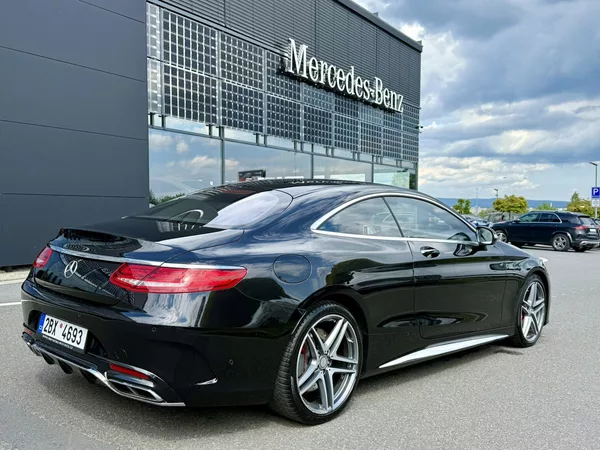 Mercedes-Benz Třídy S 500 4MATIC kupé - foto 8