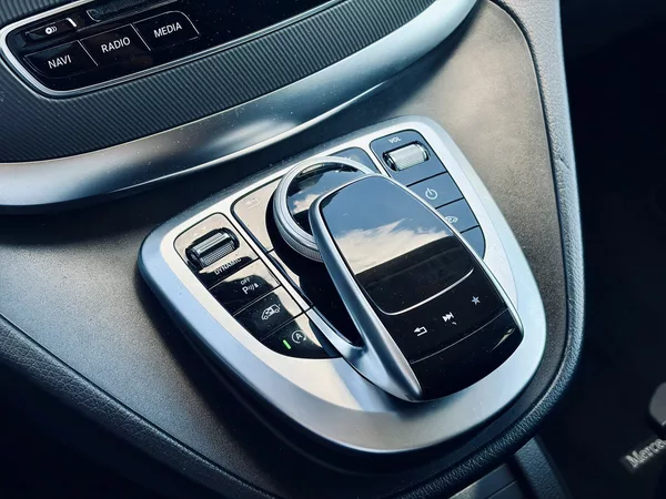 Mercedes-Benz Třídy V 250d AVANTGARDE 4M L - foto 25