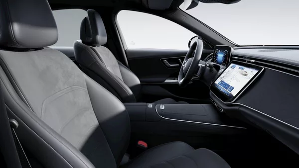 Mercedes-Benz Třídy E 220 d 4MATIC Edition 140 Years - foto 10
