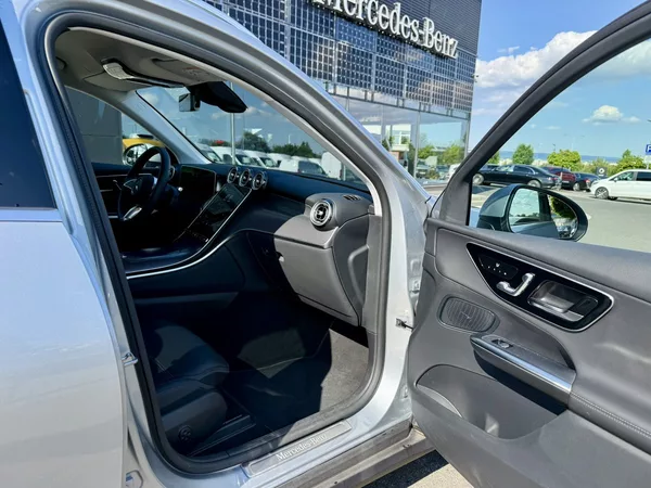 Mercedes-Benz GLC 220 d 4MATIC - foto 37